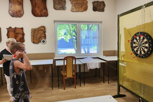  (photo)
