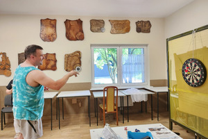  (photo)
