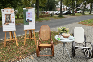  (photo)