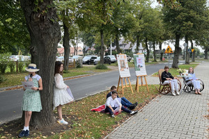  (photo)
