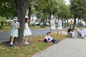  (photo)