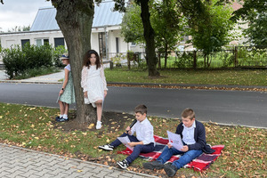  (photo)