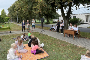  (photo)