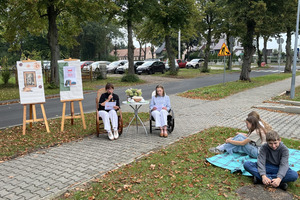  (photo)