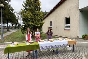  (photo)
