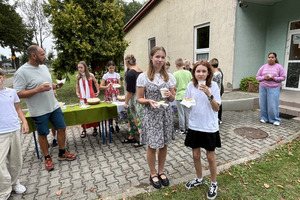  (photo)