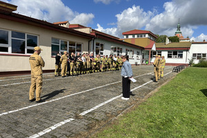  (photo)
