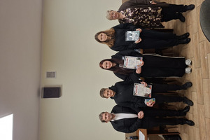  (photo)