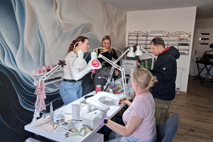  (photo)