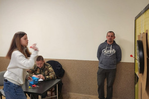  (photo)