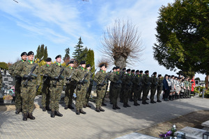  (photo)