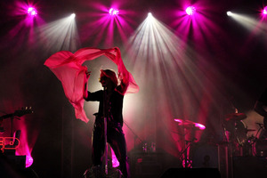  (photo)