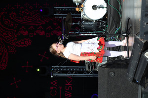  (photo)