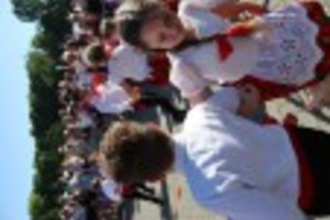  (photo)