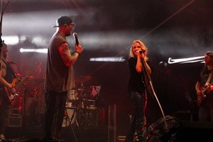  (photo)