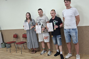  (photo)