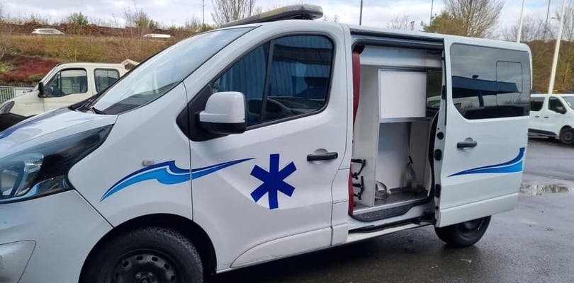Zdjęcie ilustracyjne wpisu: AMBULANS Z POMOCĄ