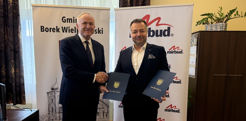 Zdjęcie ilustracyjne wpisu: Umowa na budowę miejsca ukrycia pod boiskiem szkolnym w Borku Wielkopolskim. 