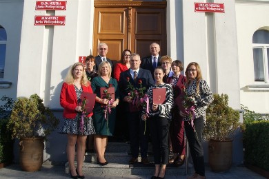 Zdjęcie ilustracyjne wpisu: Nagrody Burmistrza Borku Wielkopolskiego  z okazji Dnia Edukacji Narodowej