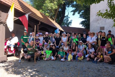 Zdjęcie ilustracyjne wpisu: Harcerska piesza pielgrzymka do Sanktuarium Matki Bożej Pocieszenia w Borku Wielkopolskim