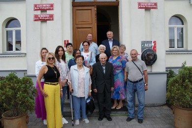 Zdjęcie ilustracyjne wpisu: Seniorzy z Gminy Borek Wielkopolski  już z teleopaskami ! 